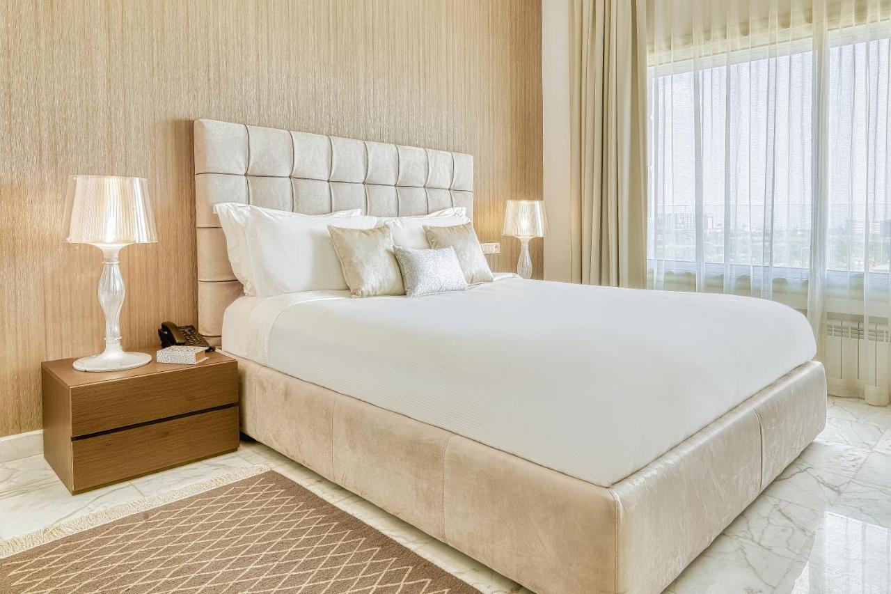 Adam Hotel