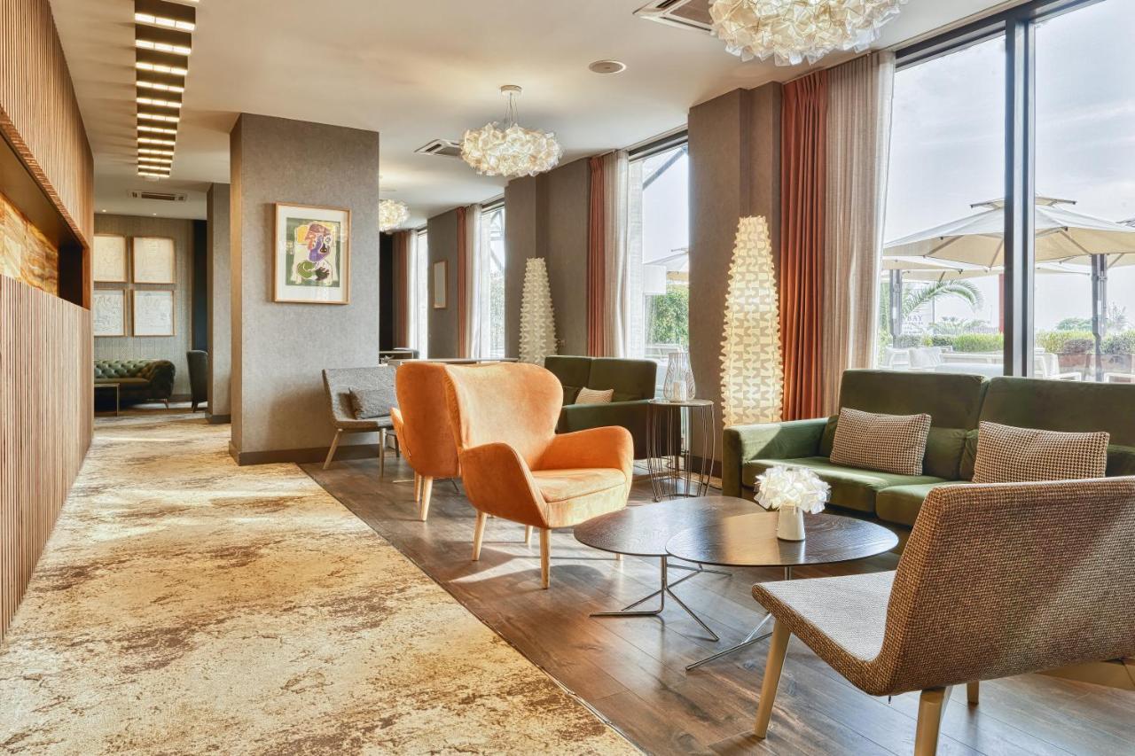 Hotel Adam